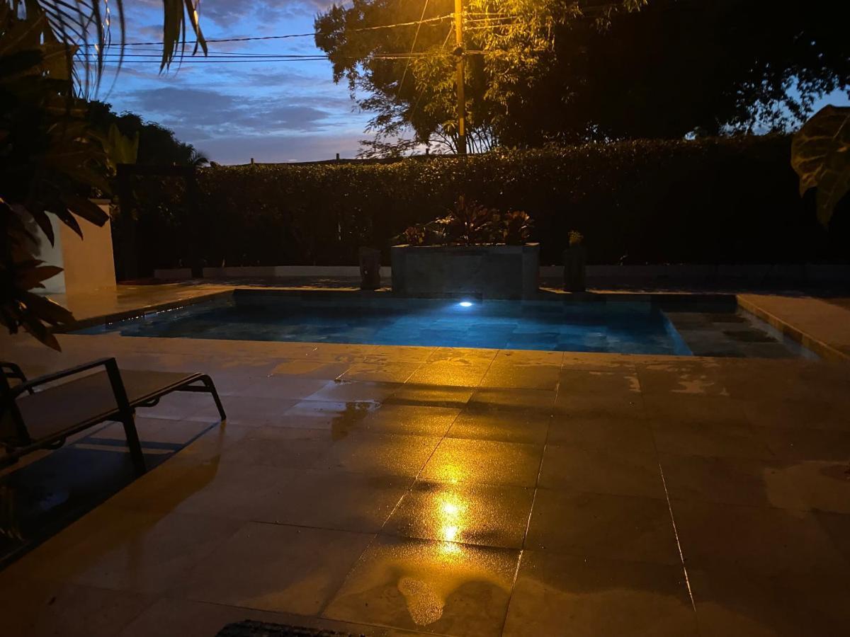 Villas Majolana Playa Herradura  外观 照片