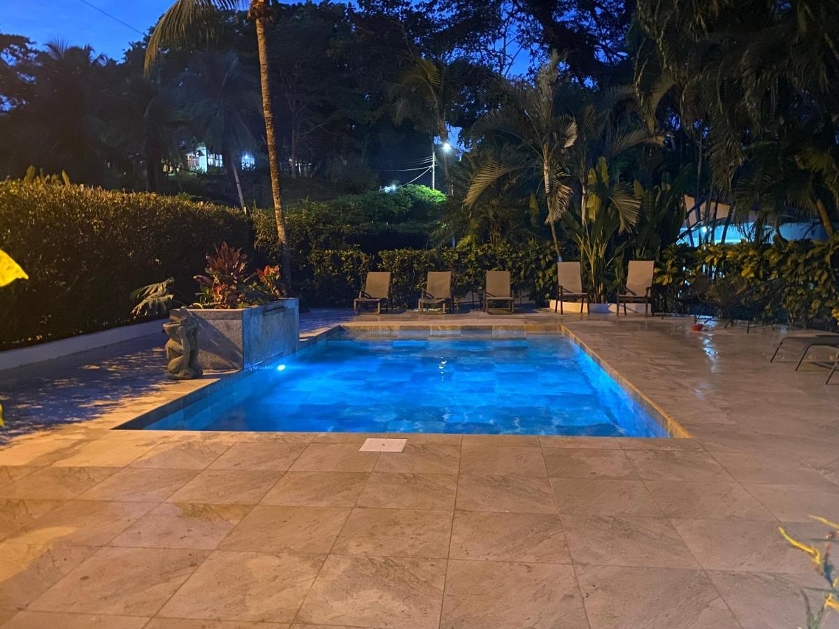 Villas Majolana Playa Herradura  外观 照片