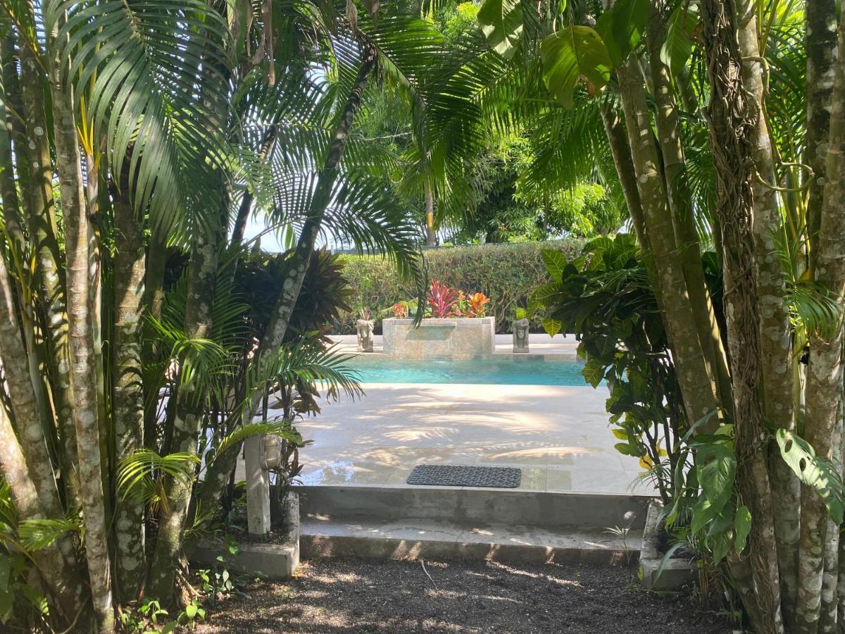 Villas Majolana Playa Herradura  外观 照片