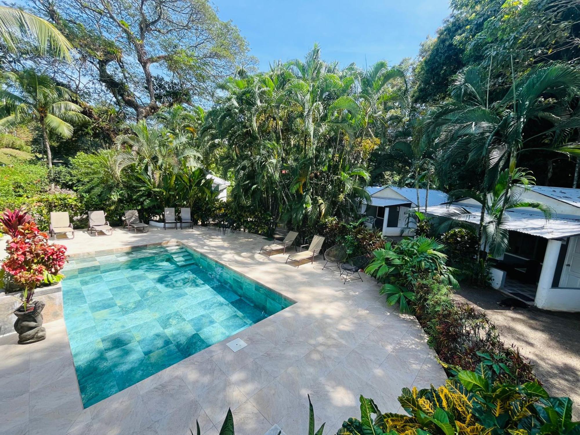 Villas Majolana Playa Herradura  外观 照片
