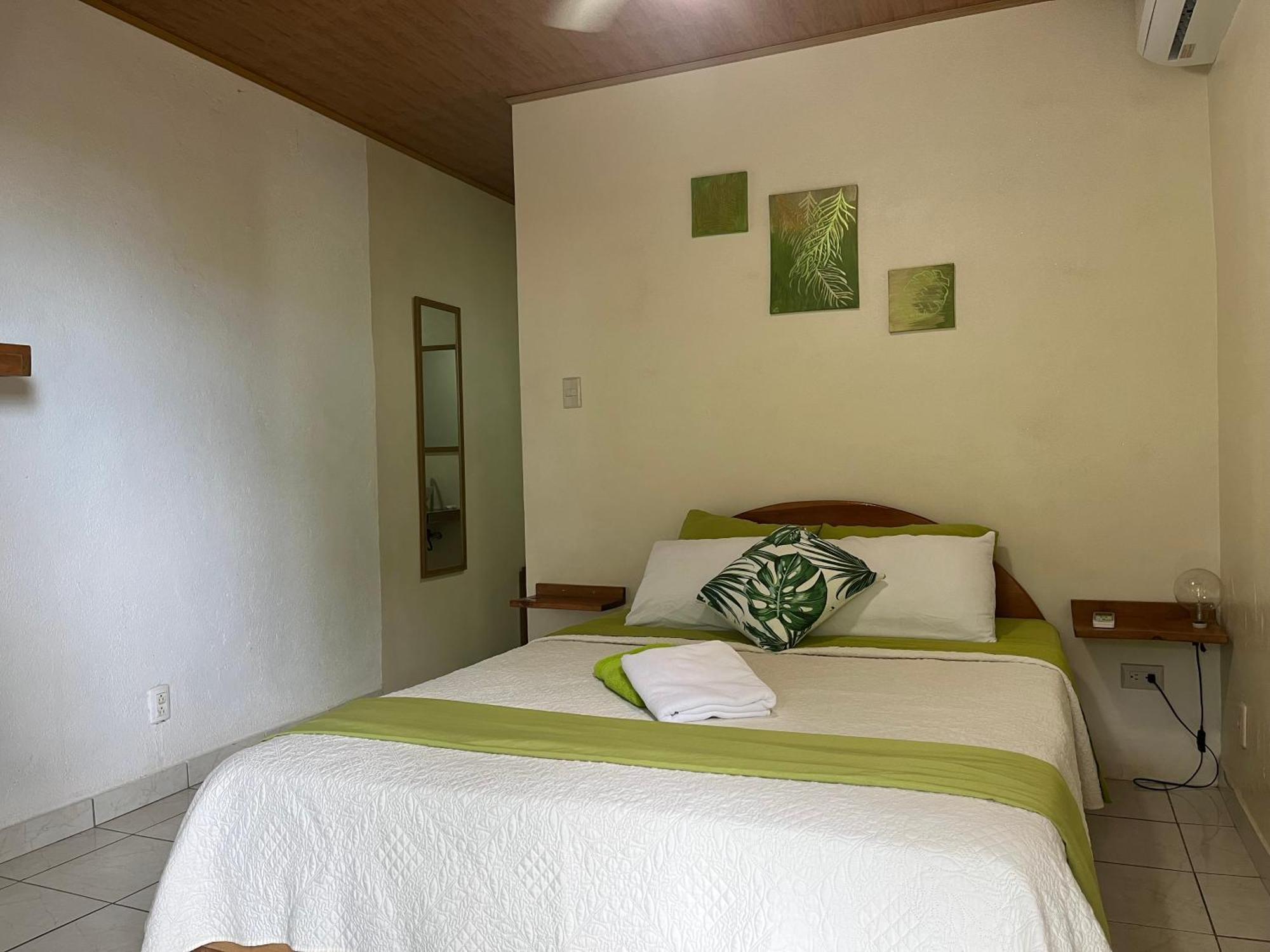 Villas Majolana Playa Herradura  外观 照片