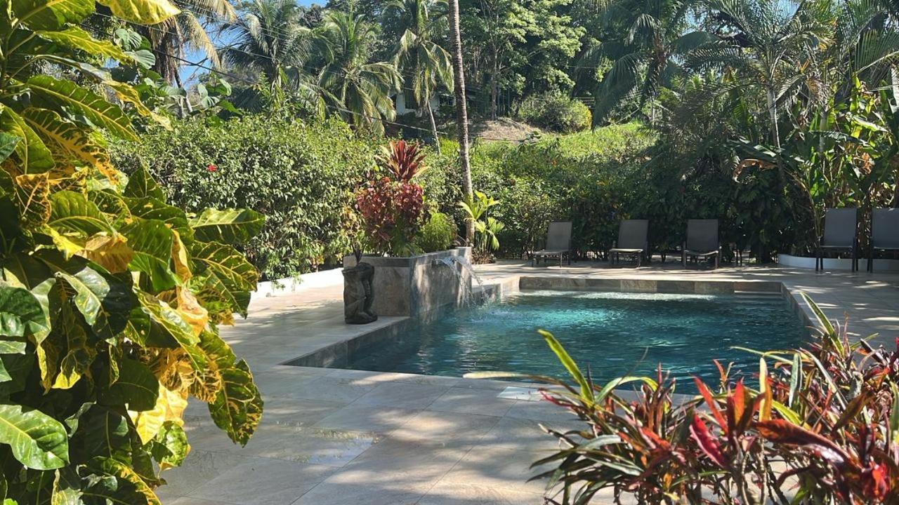 Villas Majolana Playa Herradura  外观 照片